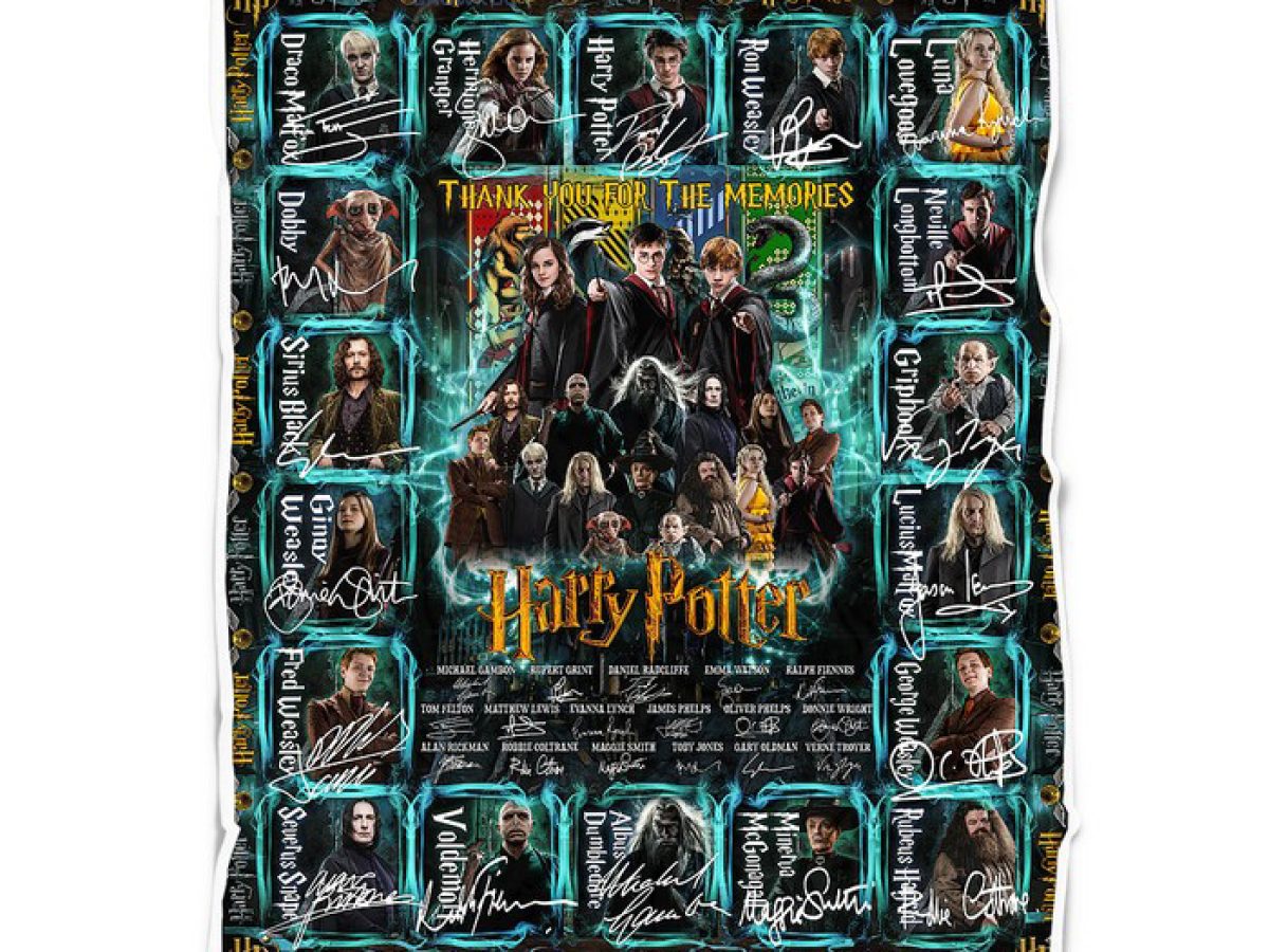 https://growkoc.com/wp-content/uploads/2023/05/arry-Potter-Hogwarts-School-Wizard-Fleece-Blanket-Quilt-1200x900.jpg