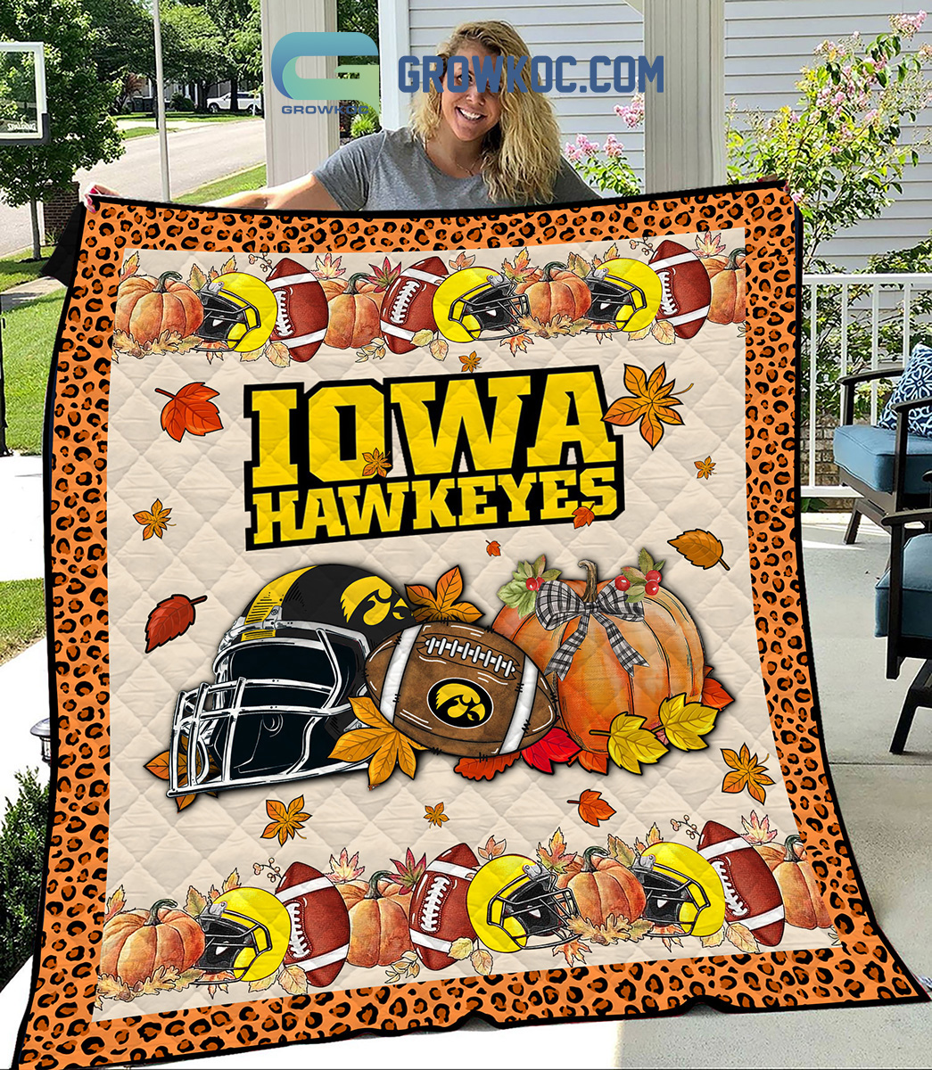 Iowa Hawkeyes NCAA Football Welcome Fall Pumpkin Halloween Fleece Blanket Quilt