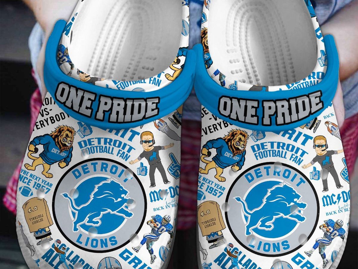 Detroit Lions Slippers Team Colors Logo 2 Toned House shoes Big Logo!