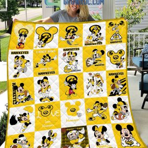 Iowa Hawkeyes NCAA Mickey Disney Fleece Blanket Quilt