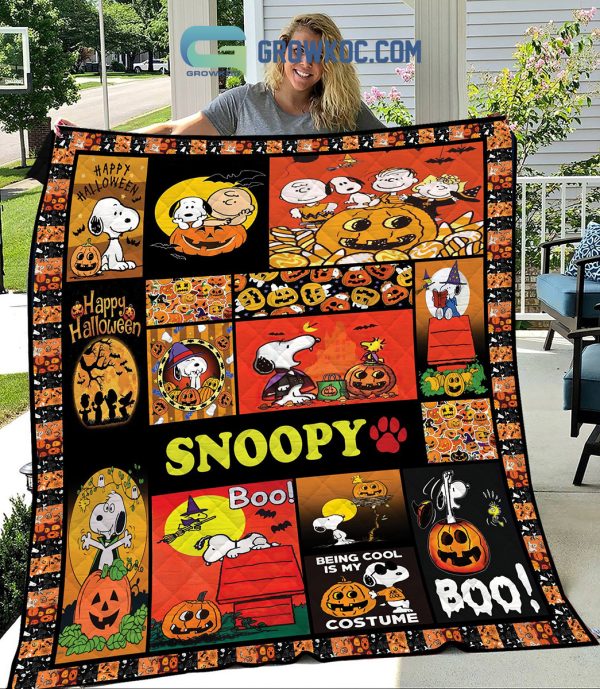 Snoopy Happy Halloween Being Cool Is My Costume Fleece Blanket Quilt