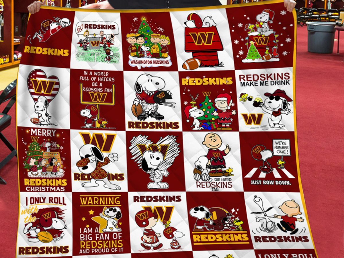 Washington Commanders Snoopy Peanuts For Christmas Fleece Blanket