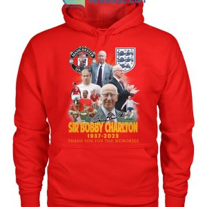 Manchester United Sir Bobby Charlton 1937 2023 Memories T Shirt