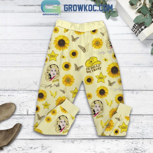 Dolly Parton Be A Sunflower In The World Of Rose Fleece Pajamas Set