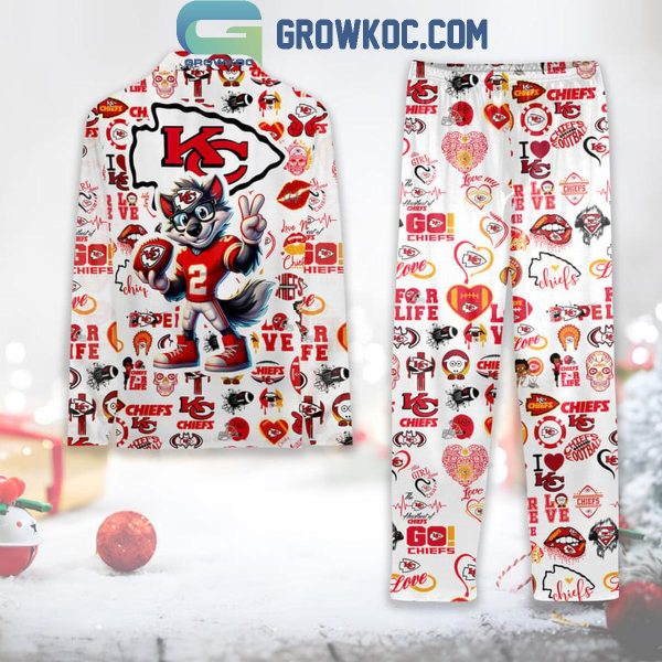 Kansas City Chiefs KC Wolf Victory Love Polyester Pajamas Set