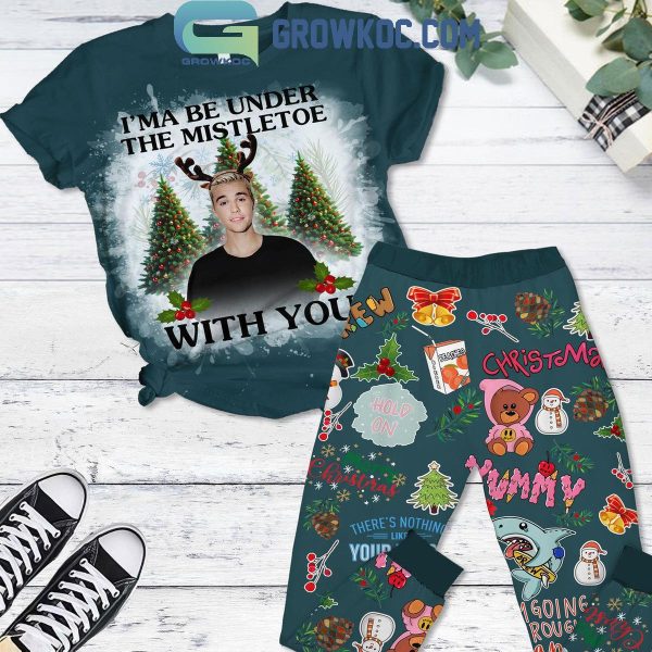 Justin Bieber I’ma Be Under The Mistletoe With You Christmas Fleece Pajamas Set