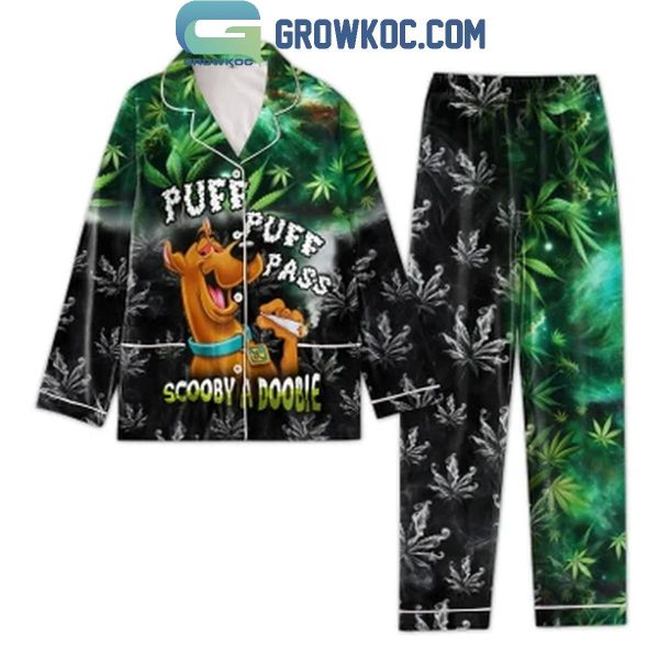 Scooby-Doo Get High Puff Puff Pass Galaxy Polyester Pajamas Set