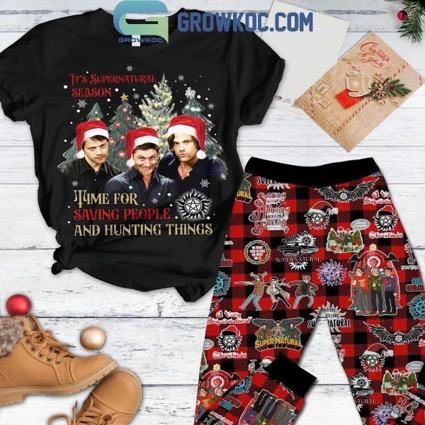 Supernatural It’s Merry Christmas Season Time For Saving People Fleece Pajamas Set