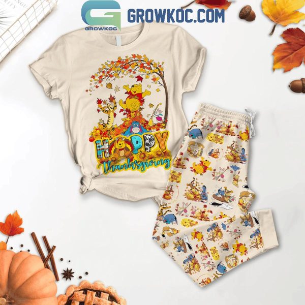 Winnie The Pooh Celebrating Thanksgiving Day With Friends Fleece Pajamas Set