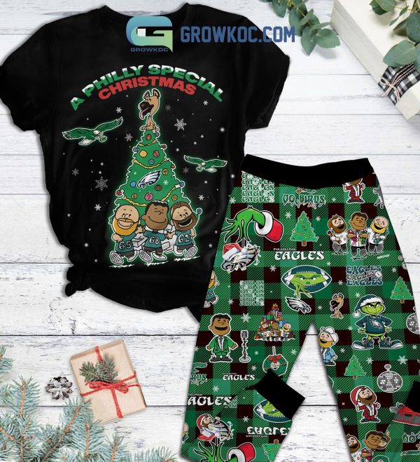 Philadelphia Eagles Snoopy A Philly Special Christmas Fleece Pajamas Set