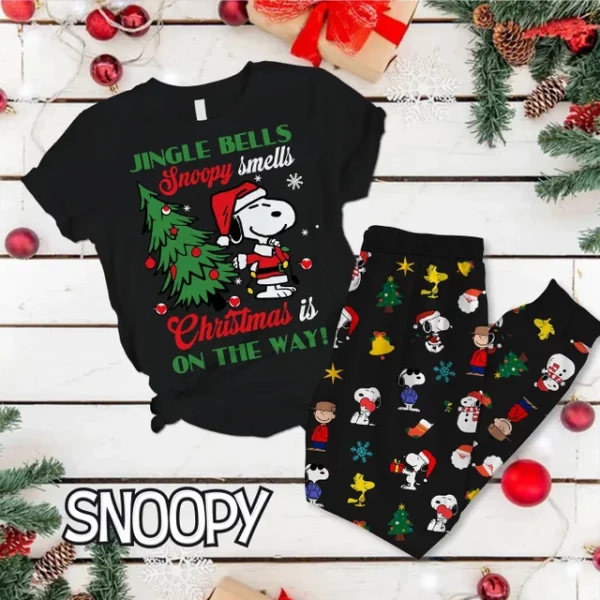 Snoopy Jingle Bell Smells Christmas Is On The Way 2024 Fleece Pajamas Set